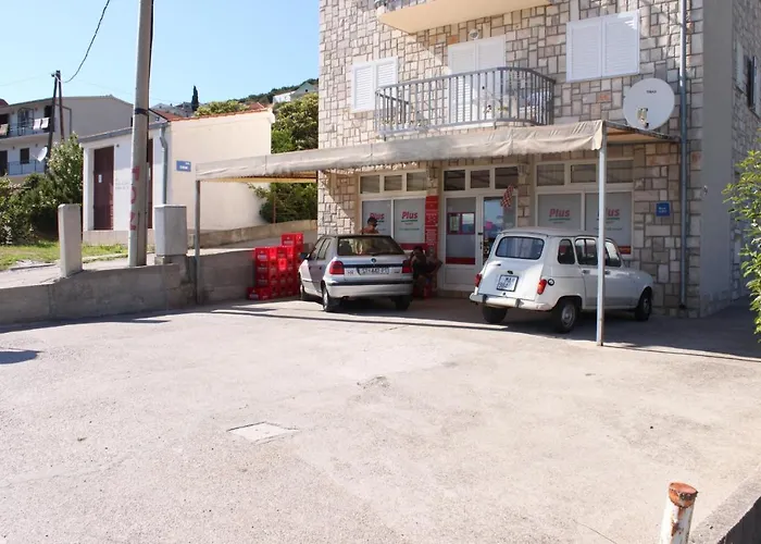 アパート By The Sea Podaca, Makarska - 6752 ポダツァ